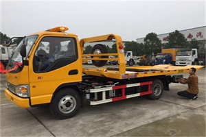 姜堰哪里有拖车服务