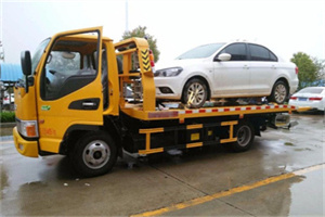 姜堰附近拖车救援24小时服务热线